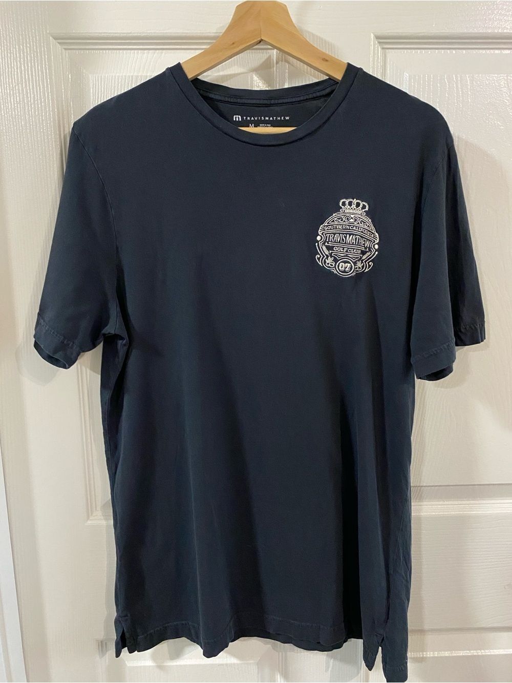 Travis Mathew Charcoal Grey Cotton T-Shirt M Modern Classic So-Cal Contemporary